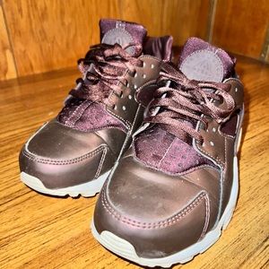 Women’s Nike Huarache